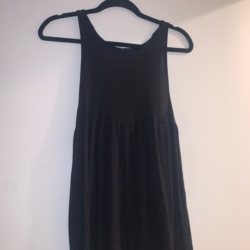 Basic black tank top free flowing material